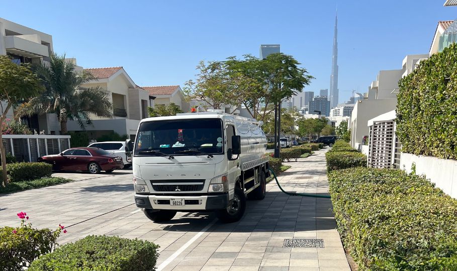 reliable water tanker supplier in Dubai - Secure Track Transport